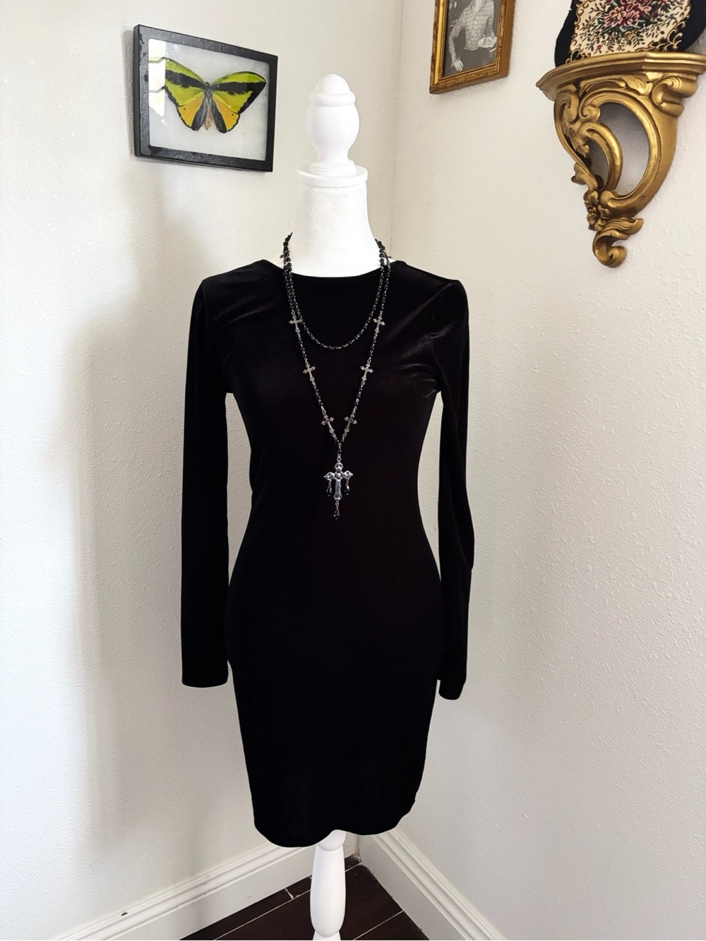 Nine West Cara Santana Velvet Mini Dress Fitted to body Extra Small